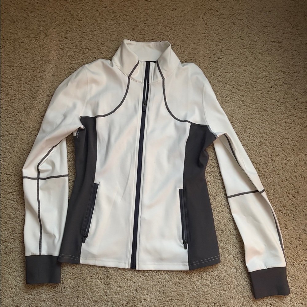 Calliope Coeur Jacket, white & grey. Size Large (373)